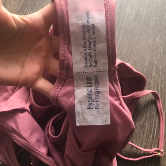 SOLD ✨ Bebe Twisted Cutout One Piece Swimsuit - Picture 11 of 14